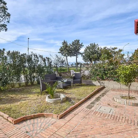Daire 2 Bedroom Cozy In Botricello